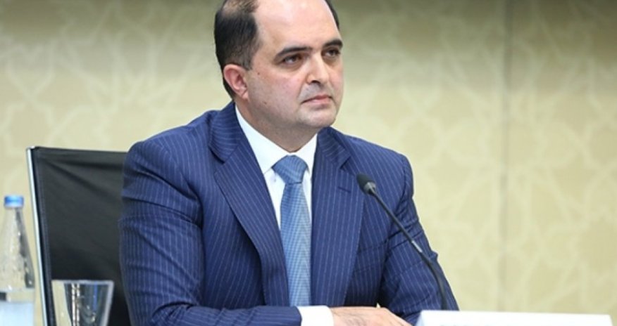 Milli Məclisdə plastik cərrah mübahisəsi