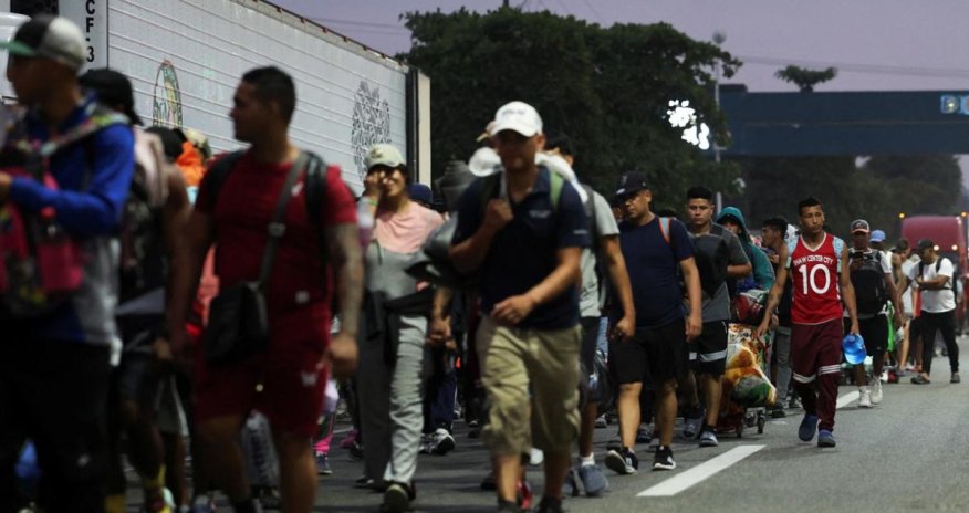 Трампу разрешили депортировать сотни тысяч мигрантов