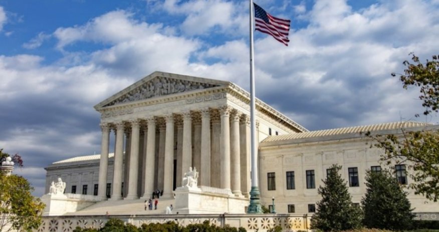 Ali Məhkəmə Trampa 500 mindən çox miqrantı deportasiya etməyə icazə verib