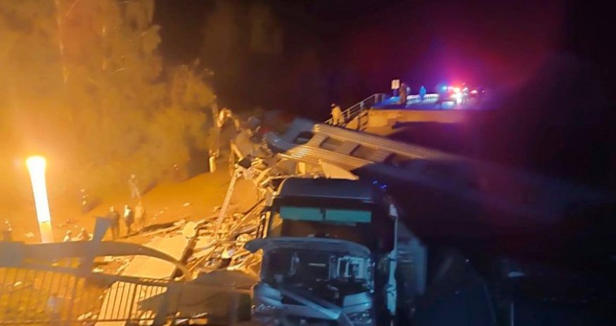 В Брянской области ЧП с поездом произошло из-за подрыва моста