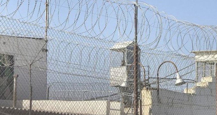 Bakıda cəzaçəkmə müəssisəsində binanın dam örtüyü uçub