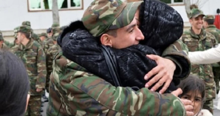 Gənc əsgərlər valideynləri ilə görüşə bilməyəcək - Müdafiə Nazirliyindən açıqlama