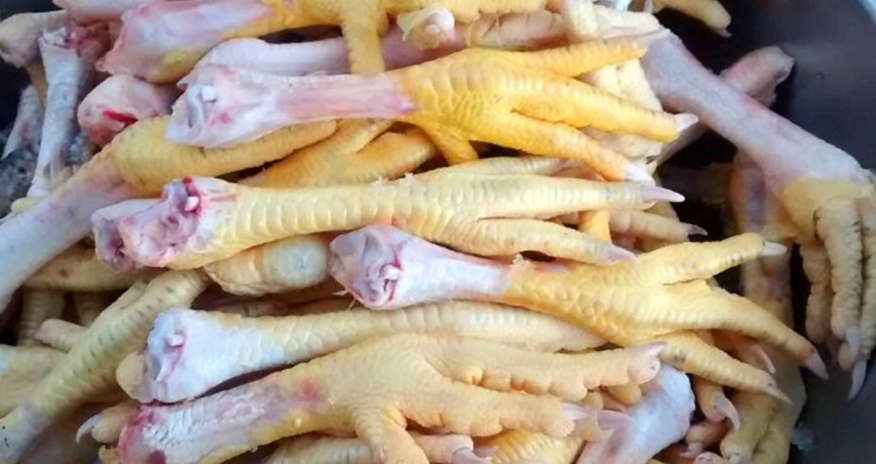 Çin hələlik Azərbaycana toyuq ayaqlarının ixracına icazə verib