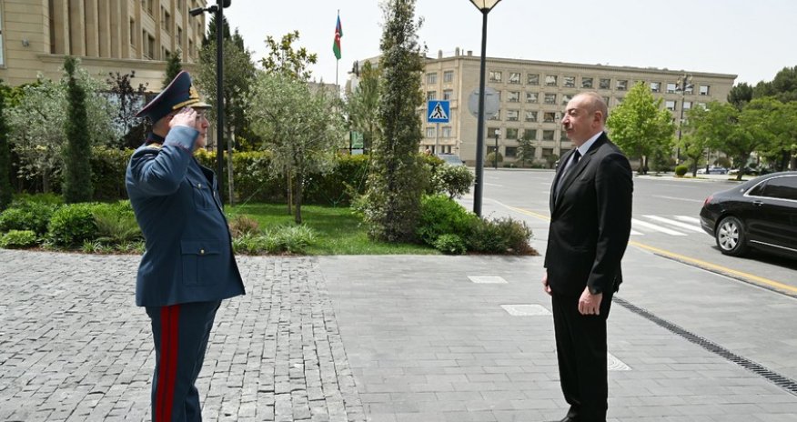 Əliyev DGK-nın yeni inzibati binasında olub