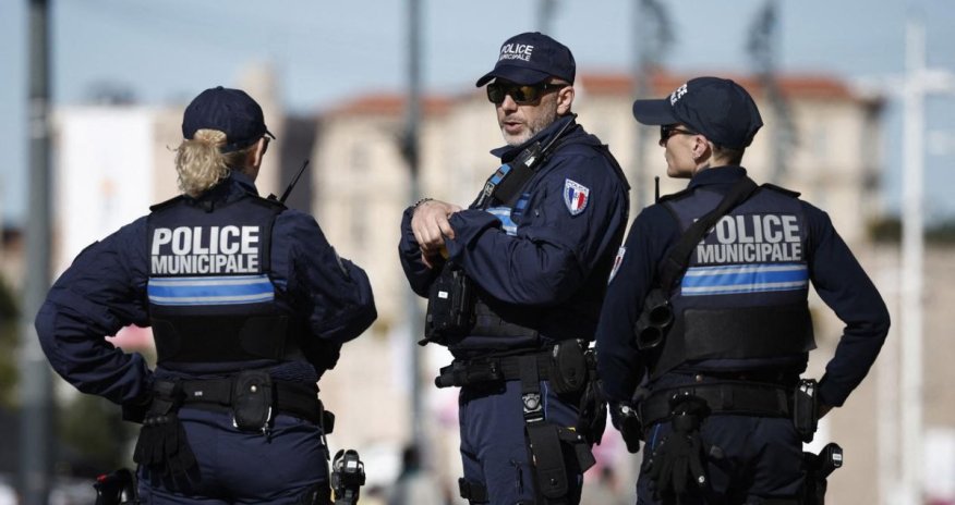 Во Франции ученик убил ножом сотрудницу школы