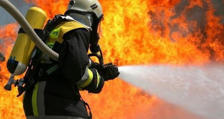 Abşeronda yaşayış binalarının yaxınlığında yanğın baş verib