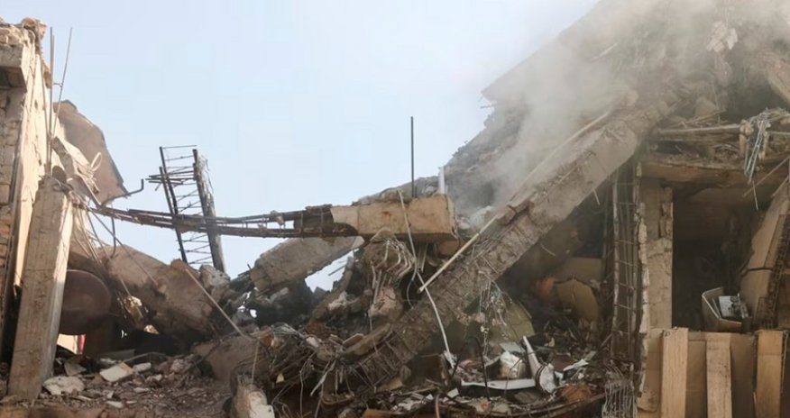 СМИ: Иран через посредников призвал США остановить удары Израиля