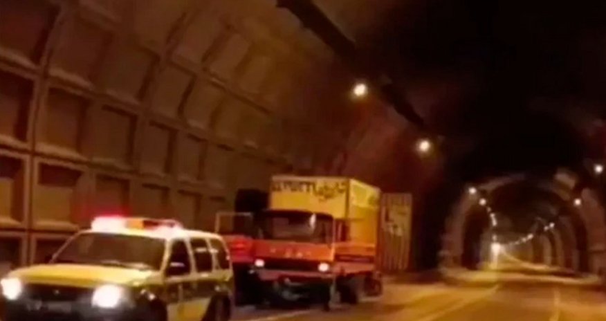 СМИ: В Иране задержали грузовики с израильскими дронами и взрывчаткой