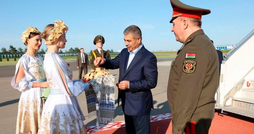 Nazir Belarusa rəsmi səfərə gedib