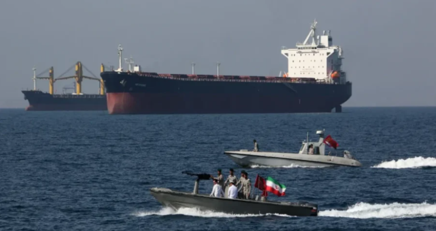 Hundreds of vessels lose navigation signals in Persian Gulf &mdash; Bloomberg