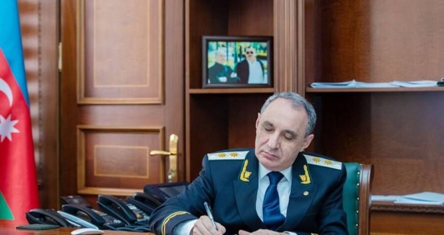 Baş Prokuror əmrlər imzalayıb