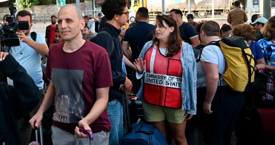 США ведут добровольную эвакуацию американцев из Израиля