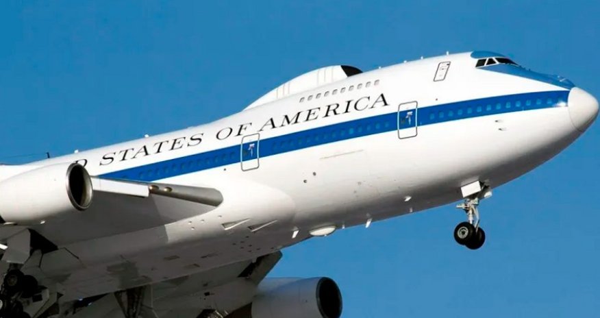 "Самолет Судного дня" прибыл на авиабазу у Вашингтона