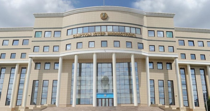 
22 qazaxıstanlı İrandan Azərbaycan vasitəsilə təxliyə edilib