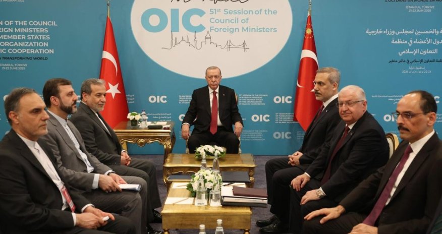 Erdogan meets Iranian foreign minister in Istanbul amid regional tensions