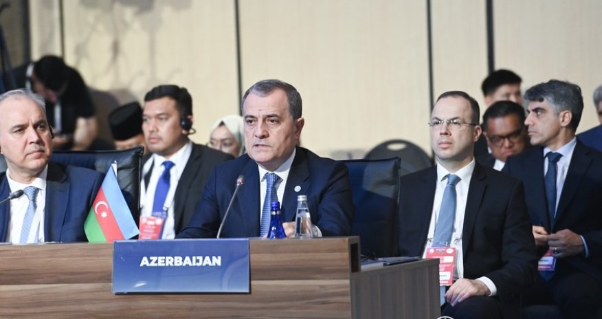 İrana qarşı hərbi əməliyyatlar narahatlıq doğurur - Ceyhun Bayramov