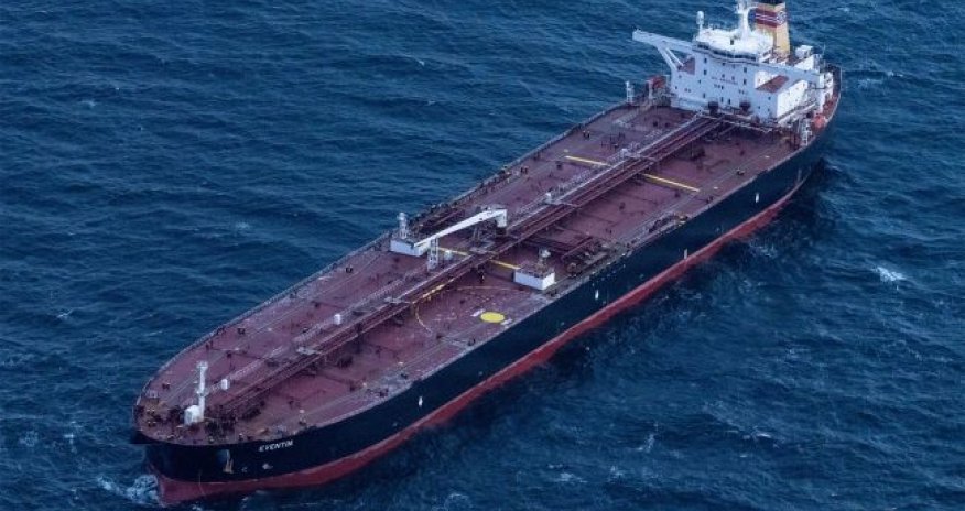 Танкеры с нефтью пытаются срочно покинуть Ормузский пролив