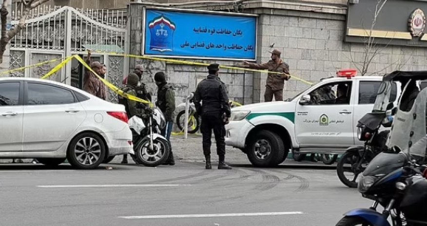 В центре Тегерана убивают судей. Предупреждение Израиля