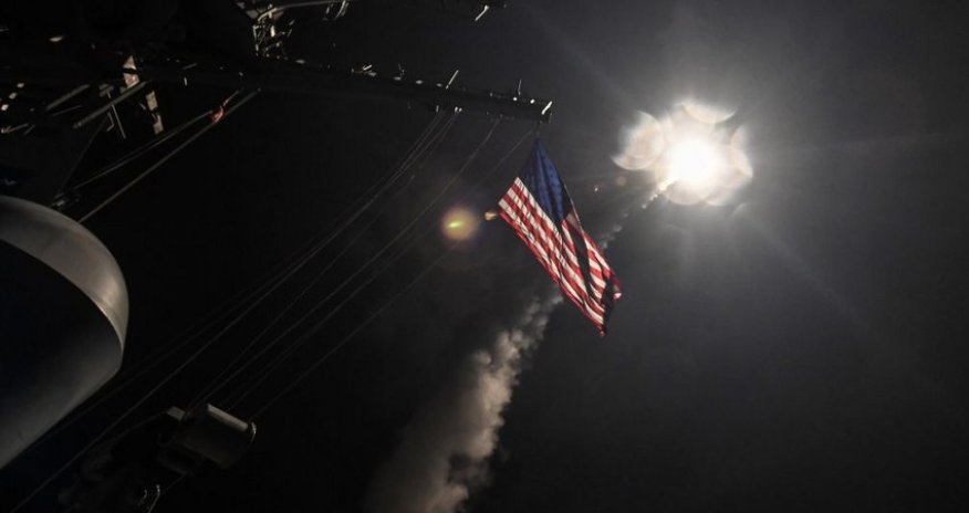 СМИ: На военной базе США в Сирии объявили тревогу