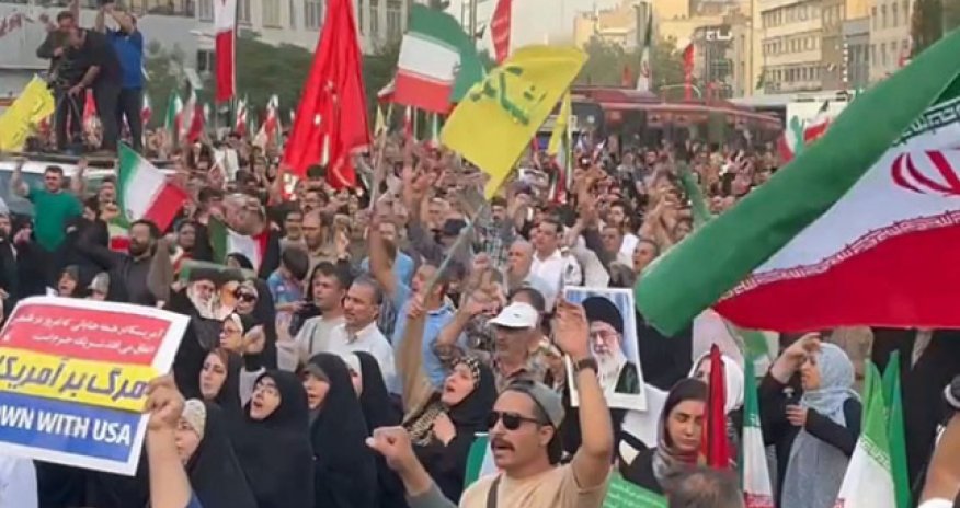 İran "Qələbə"ni qeyd edir - Video