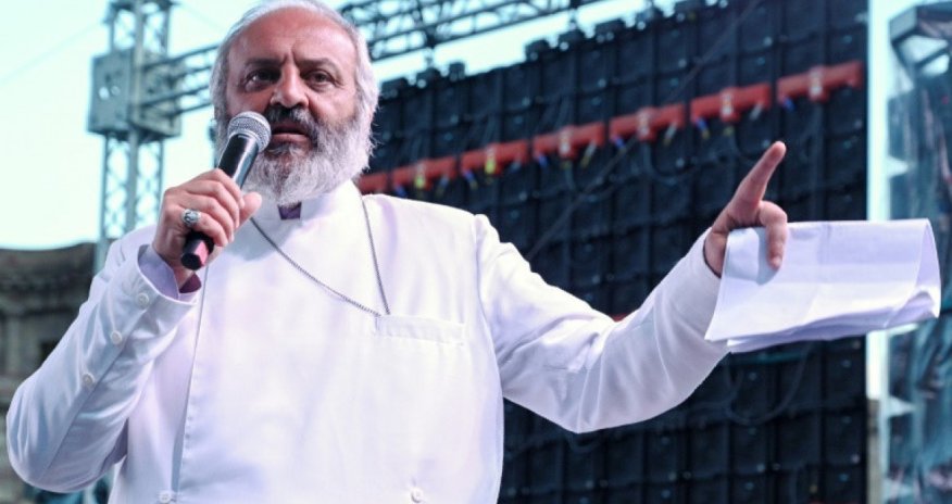 Ermənistan MTX keşiş Baqrat Qalstanyanı saxlayıb