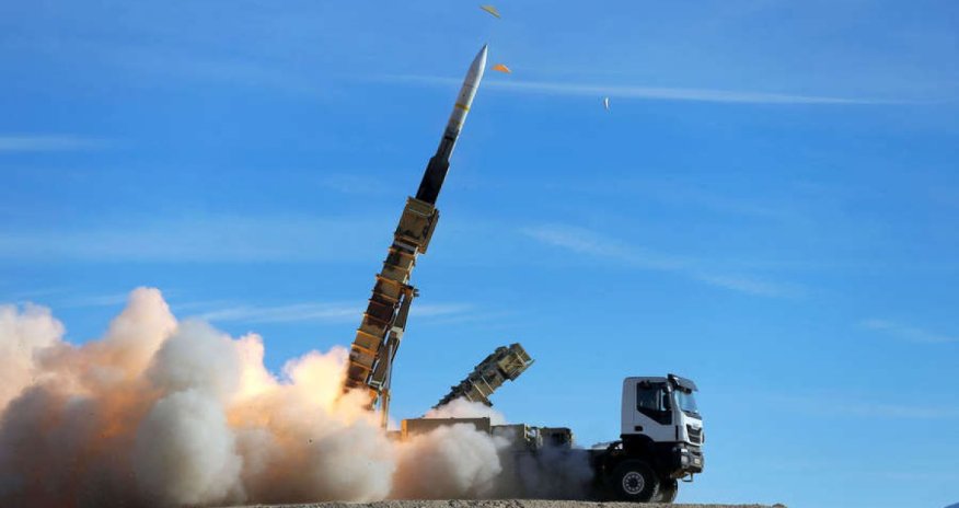 Иран может атаковать базы и корабли США