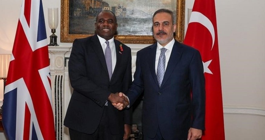 Böyük Britaniyanın xarici işlər naziri sabah Türkiyəyə səfər edəcək