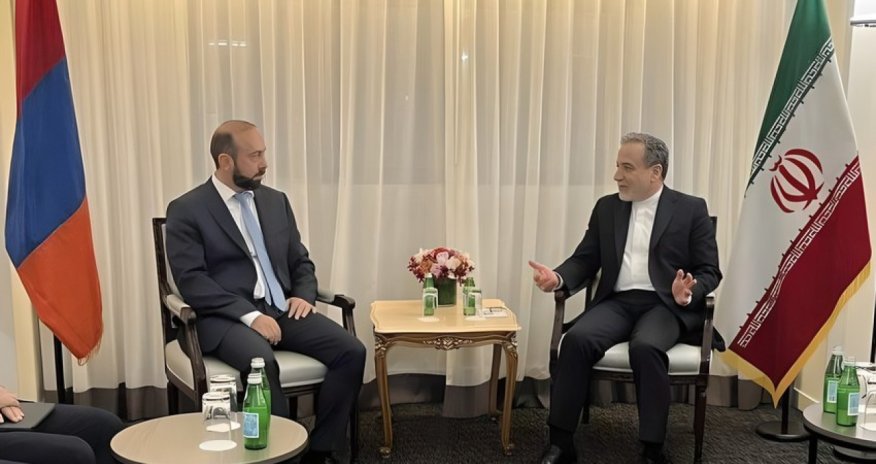 İran və Ermənistan XİN rəhbərləri arasında telefon danışığı olub