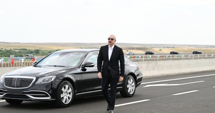Prezident Qarabağda yolun açılışını edib