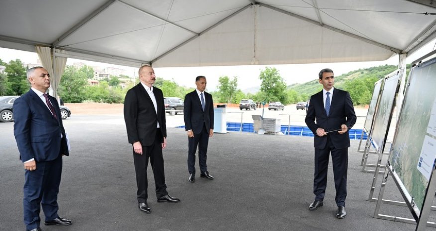 Əliyev Xankəndi Dəmir Yolu və Avtovağzal Kompleksinin təməlini qoyub