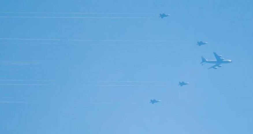 Истребители США перехватили гражданский самолет над гольф-клубом Трампа