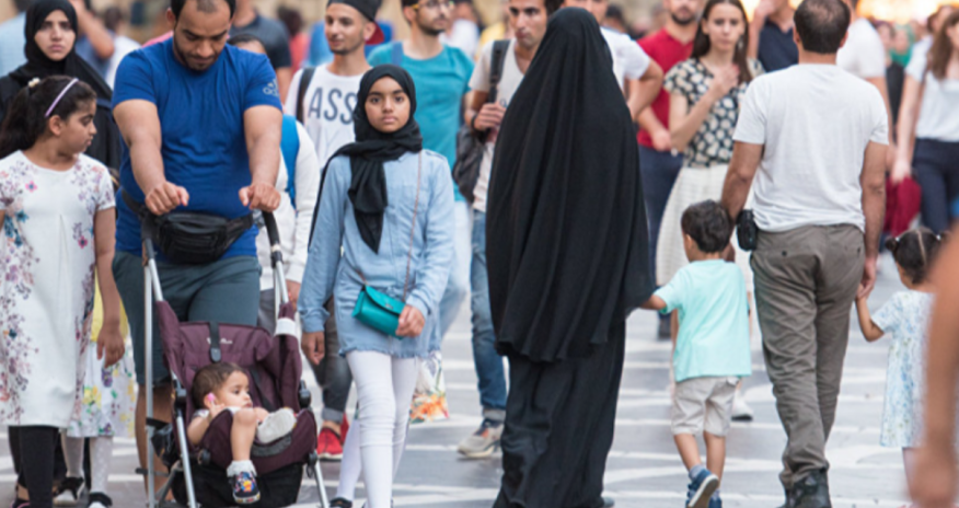 Bu ilin ilk beş ayında 1 milyona yaxın əcnəbi Azərbaycana gəlib