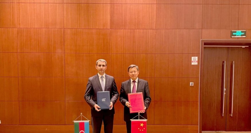 ADY &ldquo;Çin Dəmir Yolları&rdquo; ilə Anlaşma Memorandumu imzalayıb