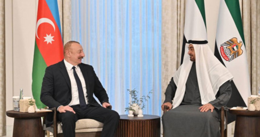 Azərbaycan və BƏƏ prezidentləri görüşüb