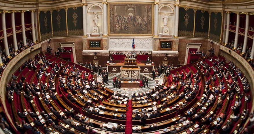 Парламент Франции принял закон о выборе мэров
