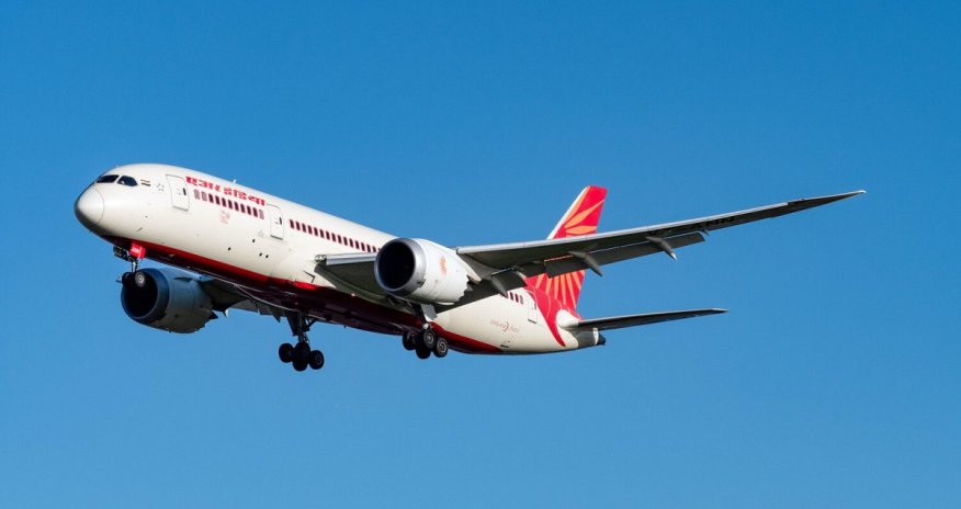 Стала известна причина крушения самолета Air India