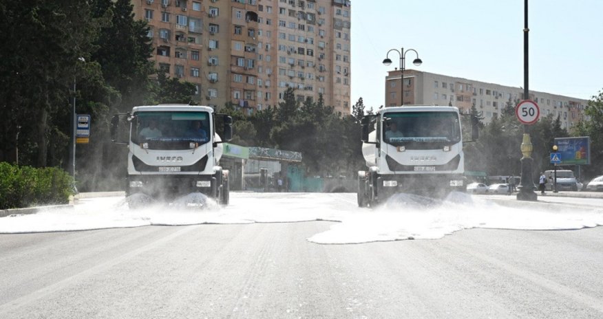 Paytaxt küçələri yenidən yuyulub