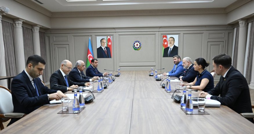 Əli Əsədov Ukraynanın energetika naziri ilə görüşüb