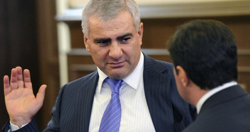 В Армении ищут способ продлить арест Карапетяна