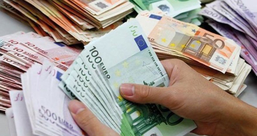 Avro bahalaşıb, rubl ucuzlaşıb - Məzənnə