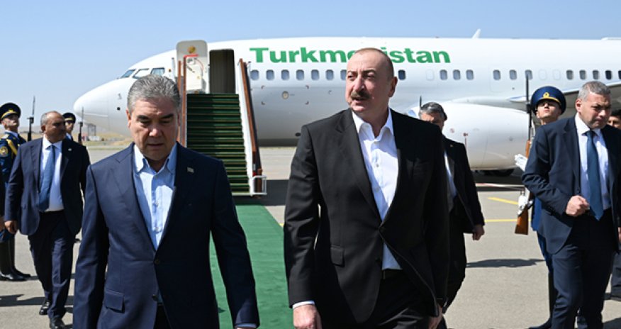 ƏliyevQurbanqulu Berdiməhəmmədovu Füzulidə qarşılayıb