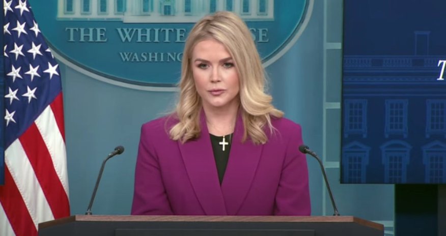 White House threatens secondary sanctions on Russia buyers if ceasefire fails