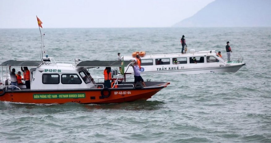 Vyetnamda turist gəmisi aşıb, 28 nəfər ölüb