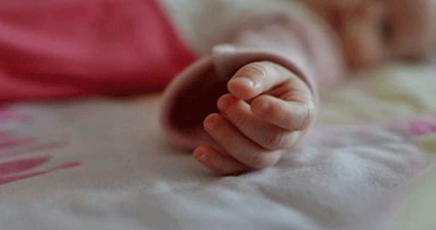 
Qazaxda beşaylıq körpə ölüb