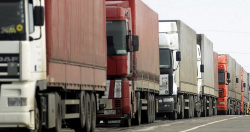 Xarici yük avtomobillərinin yol vergisindən azad olunması qaydası təsdiqlənib