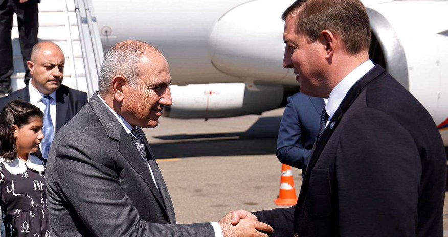 Paşinyan Altay Respublikasına səfər edib