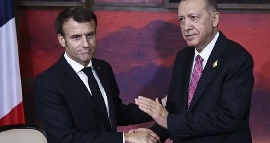 Макрон и Эрдоган обсудили по телефону ситуацию в Газе