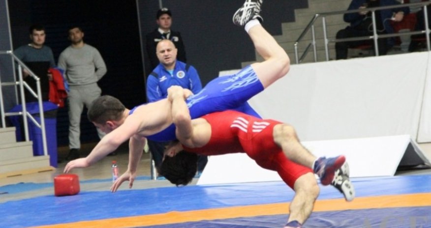 Azərbaycanın iki güləşçisi dünya çempionatında finala yüksəlib