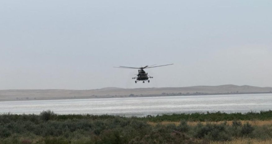 В Казахстане 11-й день ищут пропавший военный вертолет
