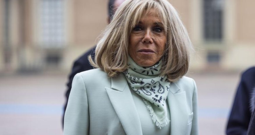 Macron asked Trump to defend his wife&rsquo;s honor